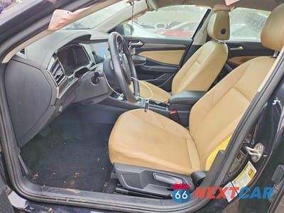 Zdjęcie 7 z 11 samochodu: 2020 VOLKSWAGEN JETTA SEL VIN:3VWEB7BUXLM022420 - miniatura