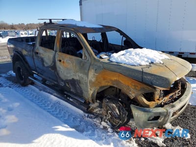 Czwarte zdjęcie samochodu z boku: 2014 RAM 3500 SLT VIN:3C63R3DL8EG260178 - miniatura