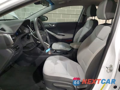 Zdjęcie 7 z 13 samochodu: 2021 HYUNDAI IONIQ BLUE VIN:KMHC65LC1MU261694 - miniatura