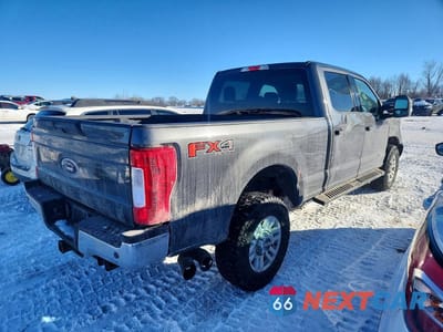 Trzecie zdjęcie samochodu z tyłu: 2019 FORD F250 SUPER DUTY VIN:1FT7W2BT0KEC04254 - miniatura