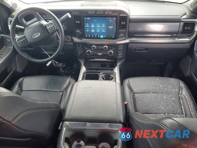 Zdjęcie 8 z 12 samochodu: 2023 FORD F350 SUPER DUTY VIN:1FT8X3BT9PEE08730 - miniatura