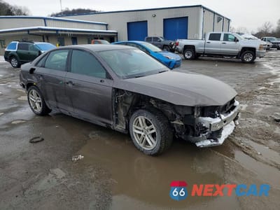 Czwarte zdjęcie samochodu z boku: 2017 AUDI A4 PREMIUM VIN:WAUANAF4XHN010763 - miniatura