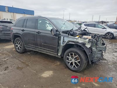 Czwarte zdjęcie samochodu z boku: 2024 JEEP GRAND CHEROKEE LIMITED VIN:1C4RJHBG7R8927671 - miniatura