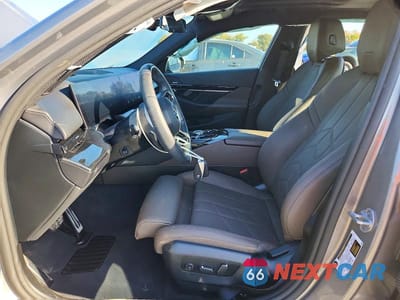 Zdjęcie 7 z 12 samochodu: 2025 BMW 530 I VIN:WBA43FJ07SCU28771 - miniatura