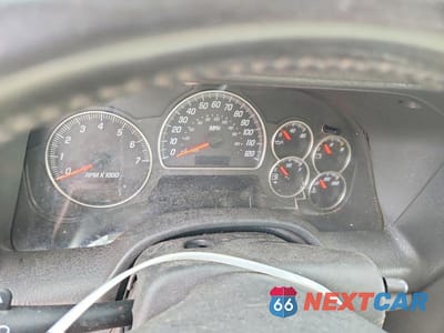 Zdjęcie 9 z 13 samochodu: 2004 GMC ENVOY VIN:1GKDT13S642442131 - miniatura