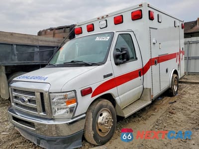 2021 FORD ECONOLINE E350 SD AMBULANCE 1FDWE3FN1MDC18605 - główne zdjęcie licytacji z USA - miniatura