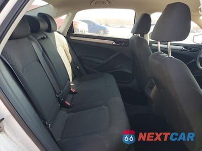 Zdjęcie 10 z 11 samochodu: 2013 VOLKSWAGEN PASSAT S VIN:1VWAP7A33DC005132 - miniatura