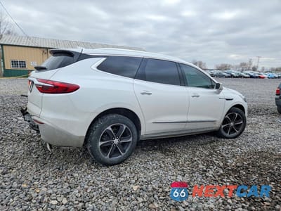 Trzecie zdjęcie samochodu z tyłu: 2020 BUICK ENCLAVE ESSENCE VIN:5GAEVAKWXLJ226433 - miniatura