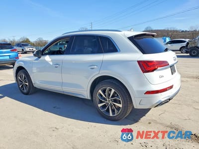 Drugie zdjęcie samochodu z przodu: 2023 AUDI Q5 PREMIUM PLUS 45 VIN:WA1EAAFY8P2118988 - miniatura