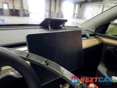 Zdjęcie 9 z 13 samochodu: 2023 TESLA MODEL Y VIN:7SAYGDEF5PF699577 - miniatura
