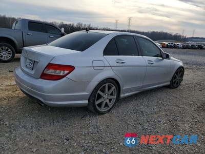 Trzecie zdjęcie samochodu z tyłu: 2011 MERCEDES-BENZ C 300 VIN:WDDGF5EB5BA460732 - miniatura