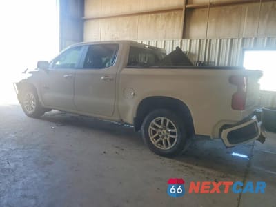 Drugie zdjęcie samochodu z przodu: 2020 CHEVROLET SILVERADO K1500 RST VIN:1GCUYEED5LZ136837 - miniatura