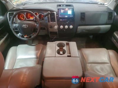 Zdjęcie 8 z 12 samochodu: 2011 TOYOTA TUNDRA GRADE VIN:5TFUM5F19BX020437 - miniatura