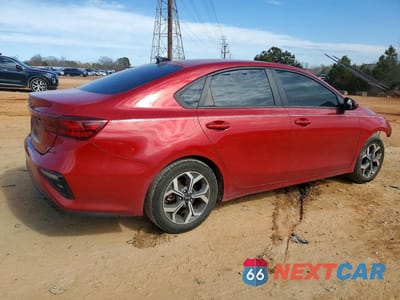 Trzecie zdjęcie samochodu z tyłu: 2021 KIA FORTE FE VIN:3KPF24AD0ME296020 - miniatura