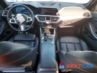 Zdjęcie 8 z 12 samochodu: 2019 BMW 330XI VIN:WBA5R7C57KAJ79837 - miniatura