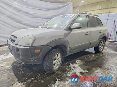 2005 HYUNDAI TUCSON GLS KM8JN12D25U085947 - główne zdjęcie licytacji z USA - miniatura