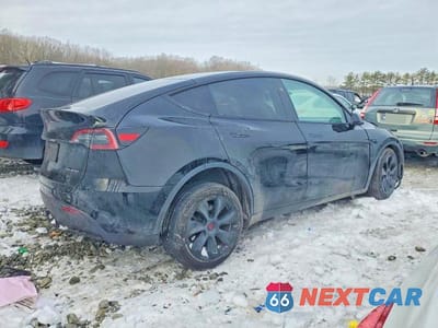 Trzecie zdjęcie samochodu z tyłu: 2023 TESLA MODEL Y VIN:7SAYGDEEXPF947295 - miniatura