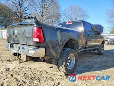 Trzecie zdjęcie samochodu z tyłu: 2018 RAM 3500 SLT VIN:3C63RRHJ0JG300095 - miniatura
