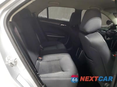 Zdjęcie 10 z 12 samochodu: 2022 CHRYSLER 300 TOURING VIN:2C3CCAAG3NH245503 - miniatura