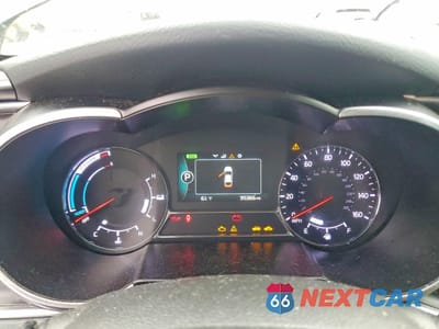 Zdjęcie 9 z 12 samochodu: 2014 KIA OPTIMA HYBRID VIN:KNAGM4AD2E5072031 - miniatura