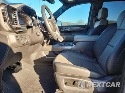 Zdjęcie 7 z 12 samochodu: 2025 CHEVROLET SILVERADO K1500 ZR2 VIN:3GCUKHE81SG129520 - miniatura