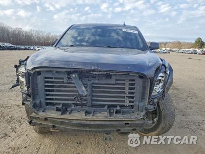 Piąte zdjęcie samochodu w środku: 2017 GMC YUKON DENALI VIN:1GKS2CKJ8HR131196 - miniatura