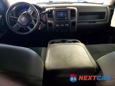 Zdjęcie 8 z 12 samochodu: 2018 RAM 2500 ST VIN:3C6UR5CJ8JG253760 - miniatura