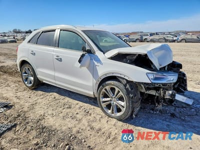 Czwarte zdjęcie samochodu z boku: 2018 AUDI Q3 PREMIUM VIN:WA1ECCFS2JR029059 - miniatura