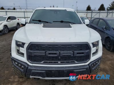 Piąte zdjęcie samochodu w środku: 2018 FORD F150 RAPTOR VIN:1FTFW1RG9JFB23051 - miniatura