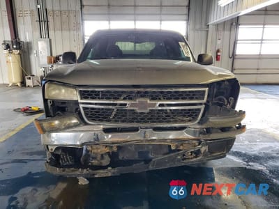 Piąte zdjęcie samochodu w środku: 2006 CHEVROLET SILVERADO C1500 VIN:1GCEC19Z86Z226389 - miniatura