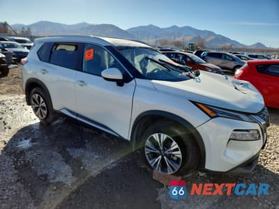 Czwarte zdjęcie samochodu z boku: 2023 NISSAN ROGUE SV VIN:5N1BT3BB3PC855747 - miniatura