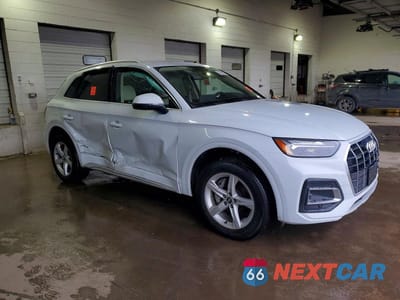 Czwarte zdjęcie samochodu z boku: 2022 AUDI Q5 PREMIUM 40 VIN:WA1ABAFY8N2110205 - miniatura