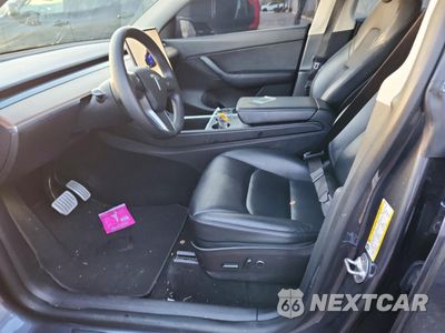 Zdjęcie 7 z 14 samochodu: 2022 TESLA MODEL Y VIN:7SAYGDEF0NF404883 - miniatura