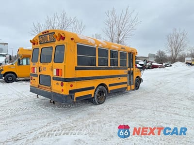 Czwarte zdjęcie samochodu z boku: 2012 CHEVROLET EXPRESS G3500 VIN:1GB3G2BL1C1168096 - miniatura