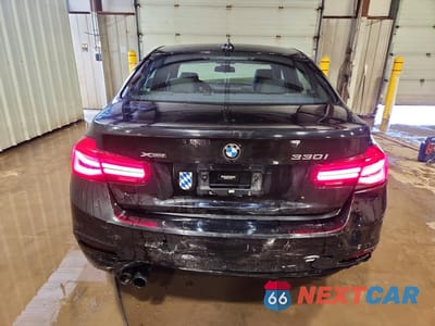 Zdjęcie 6 z 11 samochodu: 2018 BMW 330 XI VIN:WBA8D9C57JA616080 - miniatura