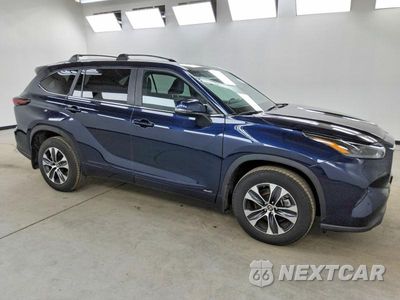Czwarte zdjęcie samochodu z boku: 2025 TOYOTA HIGHLANDER HYBRID XLE VIN:5TDKBRCH7SS648847 - miniatura