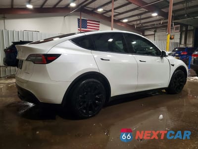 Trzecie zdjęcie samochodu z tyłu: 2020 TESLA MODEL Y VIN:5YJYGDEEXLF048864 - miniatura