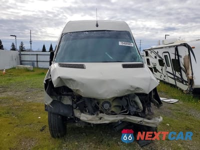 Piąte zdjęcie samochodu w środku: 2017 MERCEDES-BENZ SPRINTER 2500 VIN:WD3PE8CD2HP525054 - miniatura