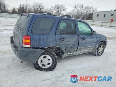 Trzecie zdjęcie samochodu z tyłu: 2003 FORD ESCAPE XLT VIN:1FMYU03143KD48352 - miniatura