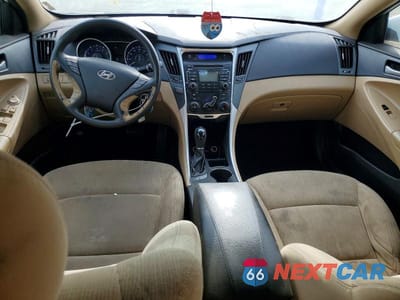 Zdjęcie 8 z 12 samochodu: 2011 HYUNDAI SONATA GLS VIN:5NPEB4AC7BH072772 - miniatura