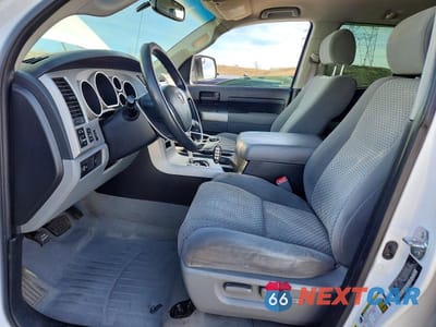 Zdjęcie 7 z 12 samochodu: 2008 TOYOTA TUNDRA DOUBLE CAB VIN:5TFBV54148X034147 - miniatura