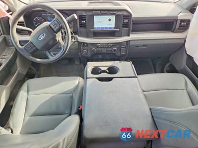 Zdjęcie 8 z 13 samochodu: 2023 FORD F350 SUPER DUTY VIN:1FT8W3BA9PEC30769 - miniatura