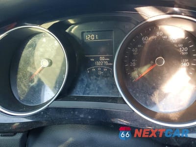 Zdjęcie 9 z 11 samochodu: 2016 VOLKSWAGEN JETTA SPORT VIN:3VWD17AJ3GM259410 - miniatura