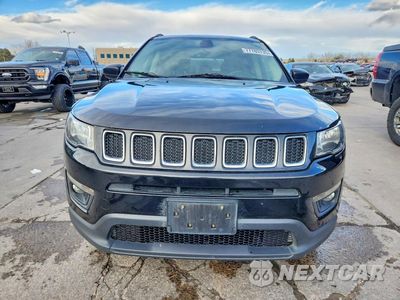 Piąte zdjęcie samochodu w środku: 2017 JEEP COMPASS LATITUDE VIN:3C4NJDBB0HT640703 - miniatura