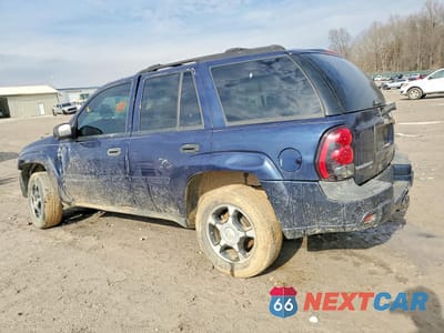 Drugie zdjęcie samochodu z przodu: 2007 CHEVROLET TRAILBLAZER LS VIN:1GNDS13S772142138 - miniatura