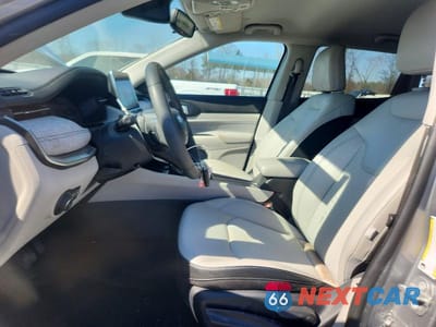 Zdjęcie 7 z 13 samochodu: 2022 JEEP COMPASS LATITUDE VIN:3C4NJDBBXNT118754 - miniatura