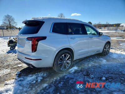 Trzecie zdjęcie samochodu z tyłu: 2025 CADILLAC XT6 PREMIUM LUXURY VIN:1GYKPCRS8SZ127940 - miniatura