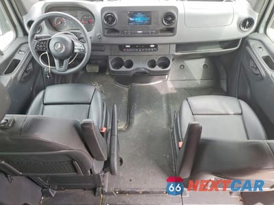 Zdjęcie 8 z 14 samochodu: 2019 MERCEDES-BENZ SPRINTER 2500 VIN:W1Z4EFHY9KP203020 - miniatura