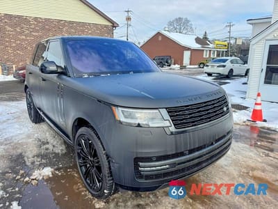 Czwarte zdjęcie samochodu z boku: 2023 LAND ROVER RANGE ROVER SE VIN:SALKP9E7XPA067720 - miniatura