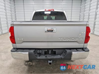 Zdjęcie 6 z 14 samochodu: 2017 TOYOTA TUNDRA SR5 VIN:5TFDW5F18HX675076 - miniatura